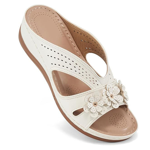 Wedge-heeled Thick-soled Hollow Rivet Flower Slippers